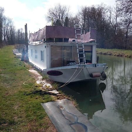 Bateau Houseboat Camille Hotel Donchery Luaran gambar
